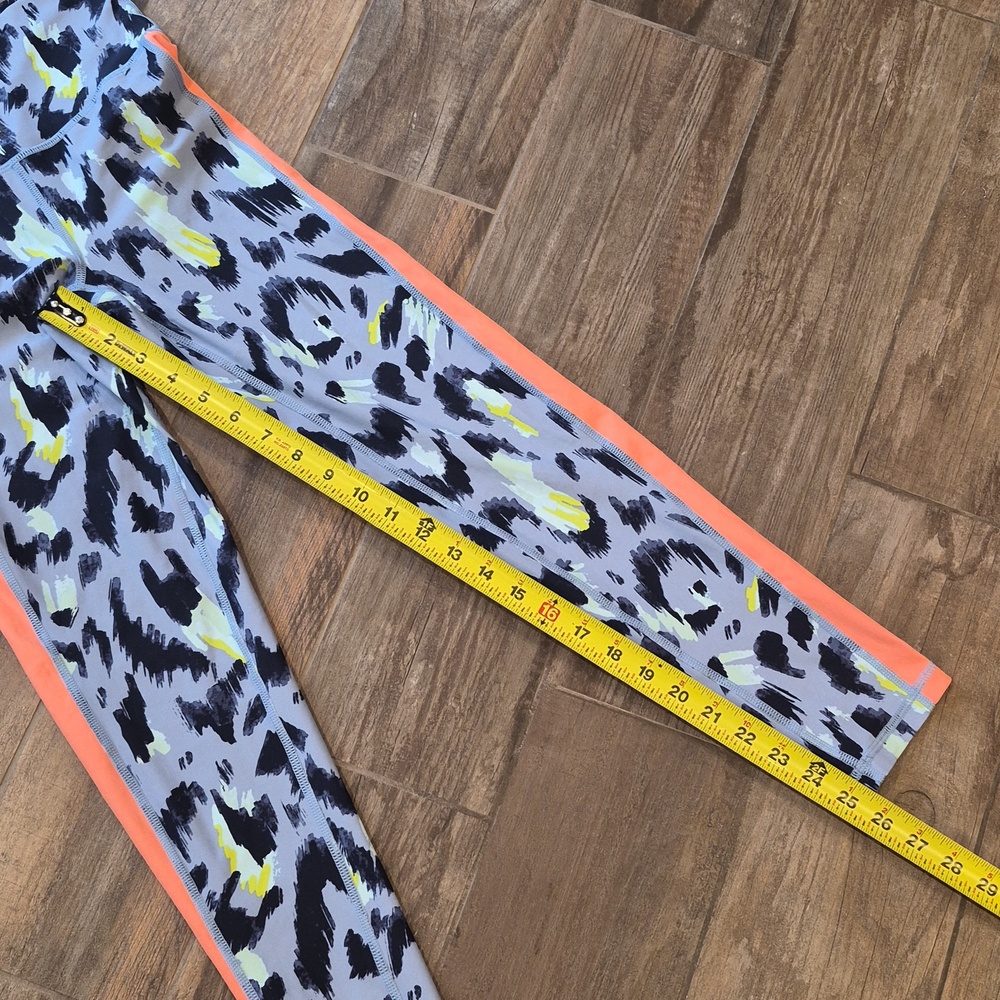 Aerie Animal Print Small Leggings & Medium Sports Bra Tank Set - Picture 9 of 12